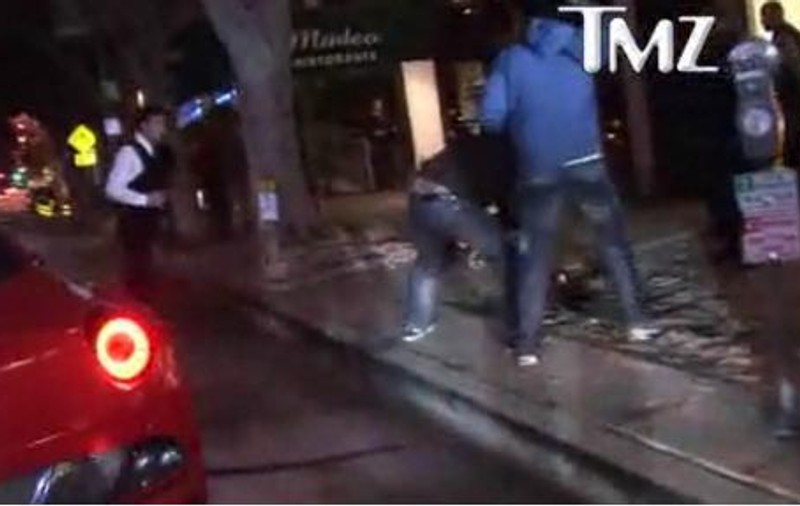 Paris Hilton a scăpat ca prin urechile acului dintr-o încăierare | VIDEO