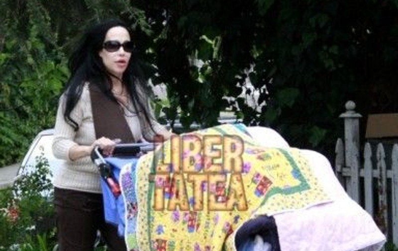 Un tutore va apăra interesele financiare ale octupleţilor din Los Angeles