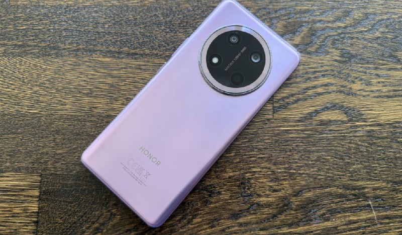 Honor Magic7 Lite.