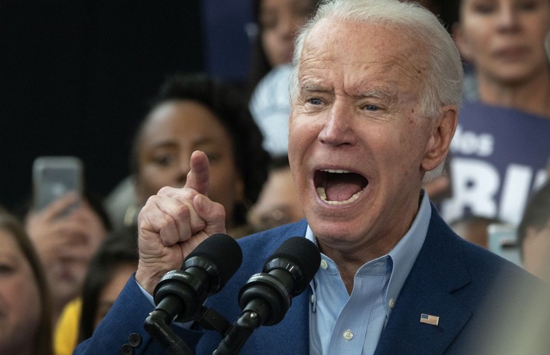 Joe Biden este omul establishmentului democrat în cursa primară a partidului FOTO: EPA