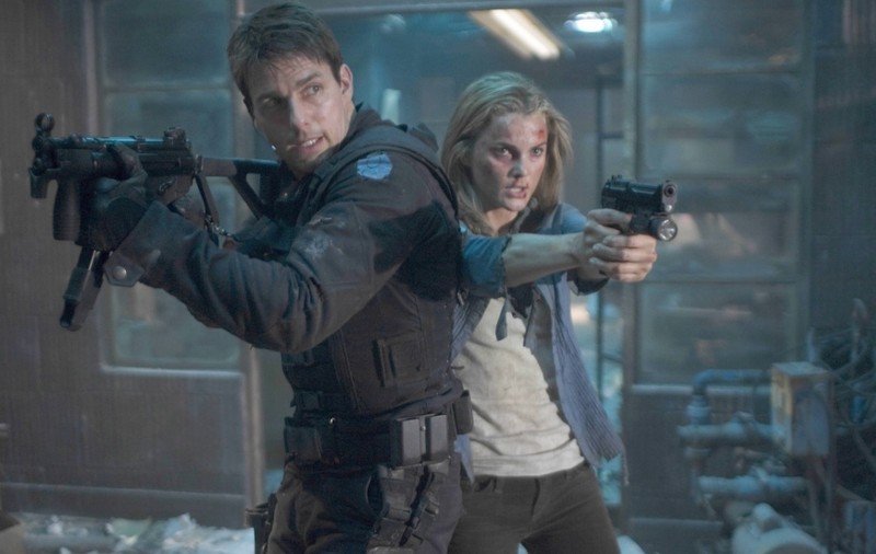 Tom Cruise face “Mission: Impossible IV” pe bani puţini 