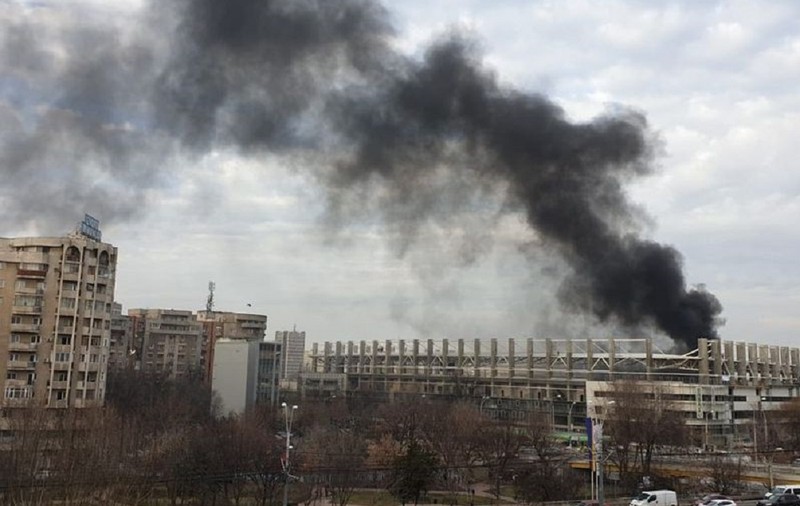 Incendiu la stadionul Rapid. Ce spun pompierii
