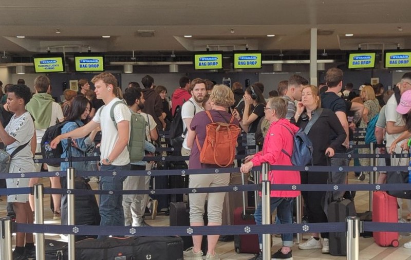 O dronă a perturbat pentru a doua oară traficul pe aeroportul din Stockholm. „Bănuim că este vorba despre un act deliberat”