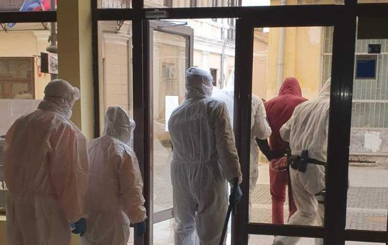 Dosar penal pentru doi angajați ai DSP Dolj. Au permis ieșirea unor oameni din carantină
