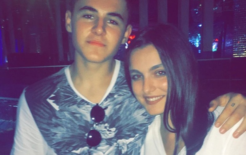 Alexia Eram împlinește 18 ani. Iubitul ei a surprins-o în miez de noapte