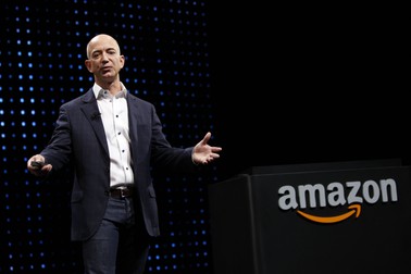 Jeff Bezos, fondatorul Amazon, este cel mai bogat om din lume, cu o avere de aproape 200 de miliarde de dolari, potrivit reviste americane Forbes | Foto: Hepta