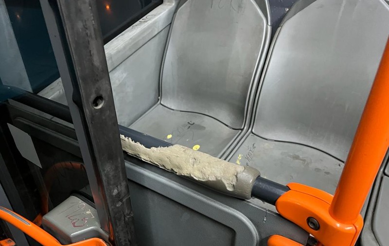 Controale ANPC la mijloacele de transport STB. „Să cureţi 43 de tramvaie cu doar două persoane pare desprins din reclamele la detergenţi”