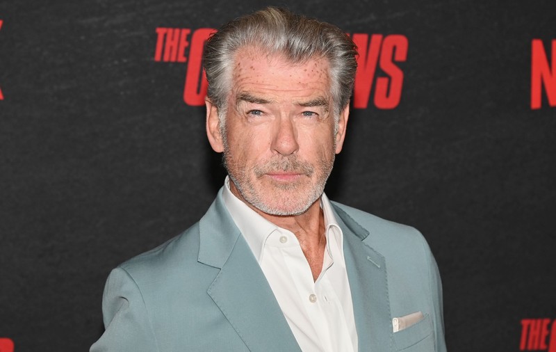 Actorul Pierce Brosnan, chemat în instanţă după ce s-a plimbat în zonele termale din Parcul Naţional Yellowstone