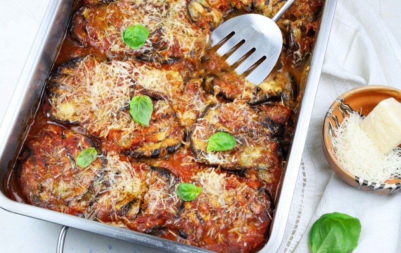 Vinete parmigiana - cele mai bune rețete de vinete cu parmezan