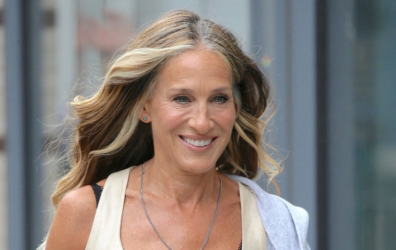 Sarah Jessica Parker, în costum de baie la 56 de ani. A apărut la plajă cu soțul și fiicele lor