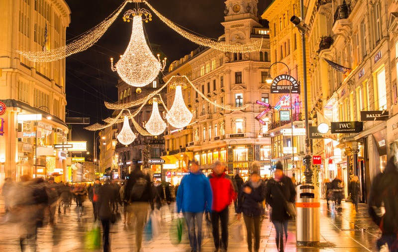 Câte românce sunt în Austria: „Locul 4 per total”. Situația studiilor și rata șomajului