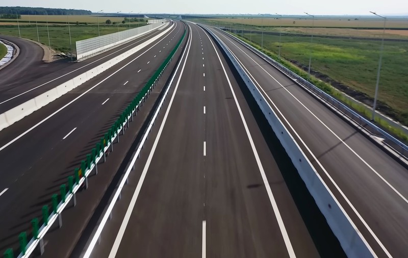 Autostrada A7 Mizil–Buzău se deschide vineri, dar doar „pe jumătate”: șoferii, trimiși pe drumuri județene. „Bătaie de joc până în ultima clipă!”