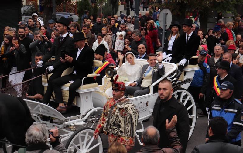 Primele imagini cu "dansul mirilor" de la nunta fostului principe Nicolae / VIDEO