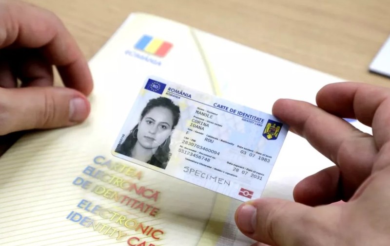 AUR cere MAI ca noile cărți electronice de identitate să conțină sexul persoanei și tricolorul românesc