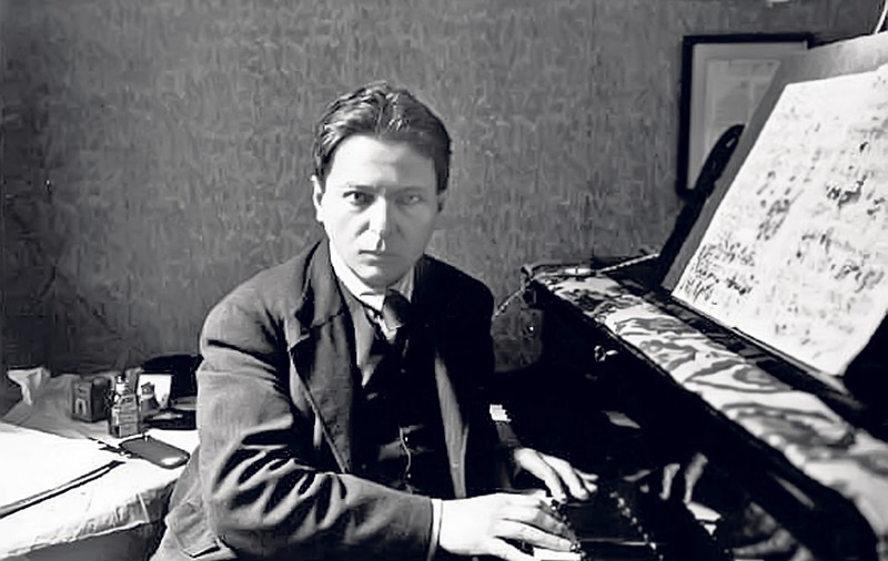 George Enescu a trăit o poveste de dragoste răvăşitoare alături de prinţesa Maria Catacuzino. «Eu, când iubesc ceva, se gravează pentru toată viața, aici… în inimă!»