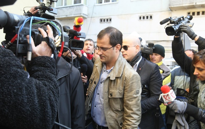Un prieten de-al lui Huidu, citat de Fanatik: "Se mişca anormal, avea reacţii ciudate, de om bolnav!"