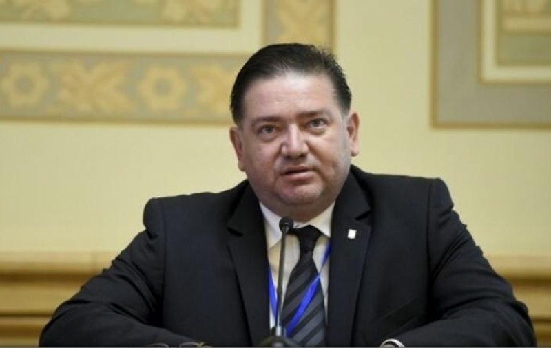 Costin Mihalache este şeful Cancelariei premierului. În februarie fusese pus şef la CFR SA şi a mai lucrat în echipa Vioricăi Dăncilă