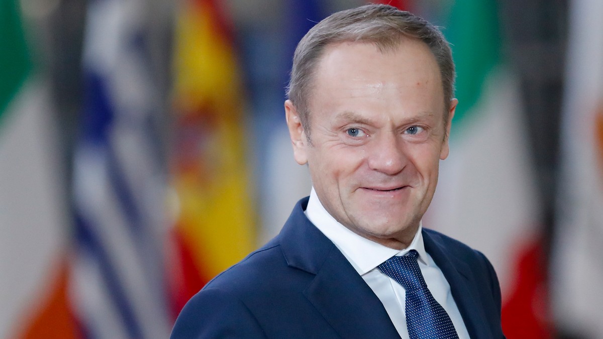 Donald Tusk, după ce Vladimir Putin a susținut că democrația „s-a învechit”