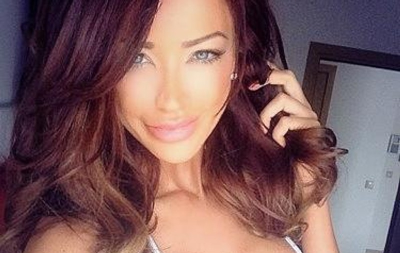 Bianca Drăguşanu, DESFIINŢATĂ: "Are buzele MAI MARI ca talia"