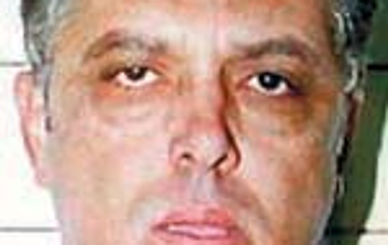 A facut avere cu 25 de identitati false 