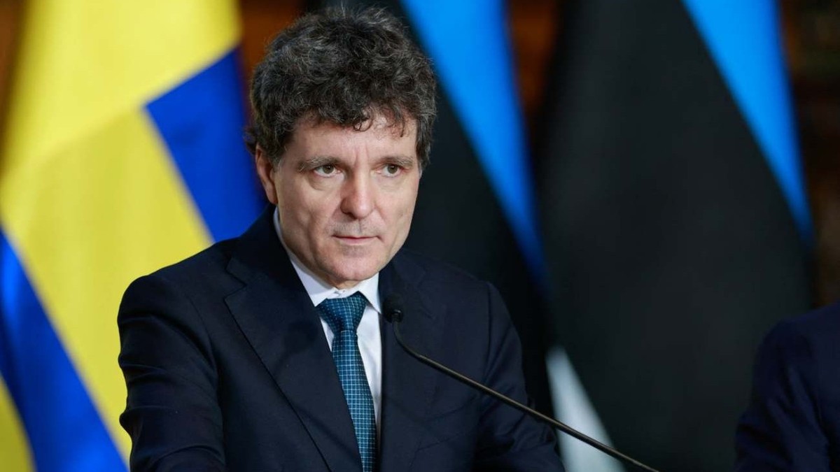 Nicuşor Dan a semnat decretul pentru acreditarea Theodorei-Magdalena Mircea ca ambasador al României în Cuba și alte state din Caraibe. Foto: Profimedia