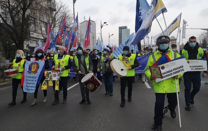 Peste 2.000 de polițiști au protestat în București. Precizările făcute de Jandarmerie