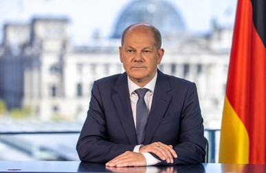 Cancelarul german Olaf Scholz. | Foto: EPA-EFE/Andreas Gora / POOL