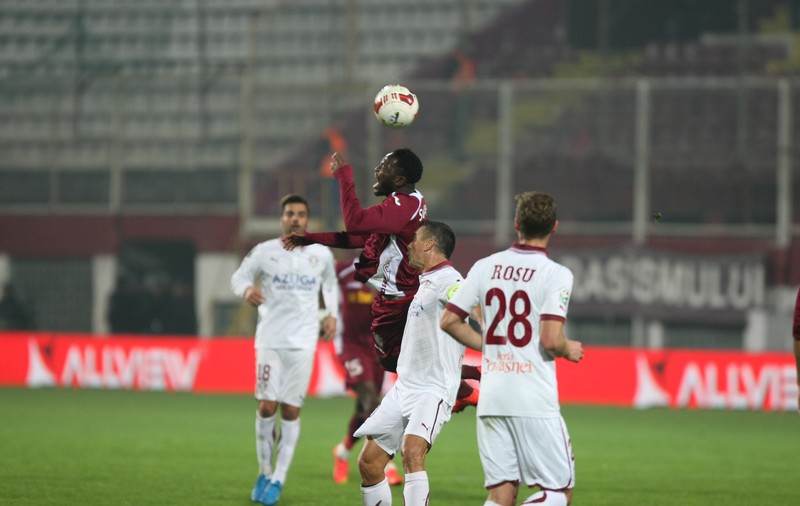 VIDEO/ Liga I: CFR Cluj - CS U Craiova 0-0. ^Derby pentru Europa