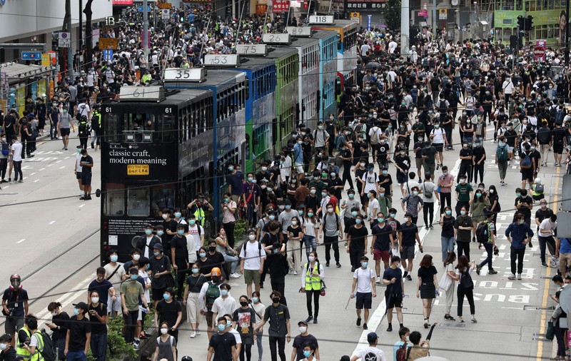 Acces facil la cetățenia britanică pentru 2,9 milioane de locuitori din Hong Kong. De ce a luat Anglia această decizie