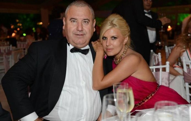 VESTE BOMBĂ! Elena Udrea a divorţat de Dorin Cocoş! Află aici detaliile!