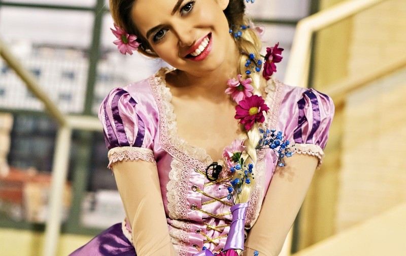 Răzvan Simion și-a pozat iubita în timp ce dormea. Lidia Buble, într-o ipostază rară