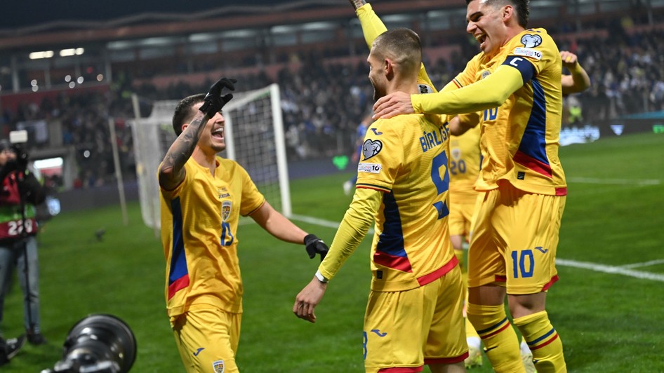 Mihăilă, Bârligea și Ianis Hagi, după un gol al naționalei