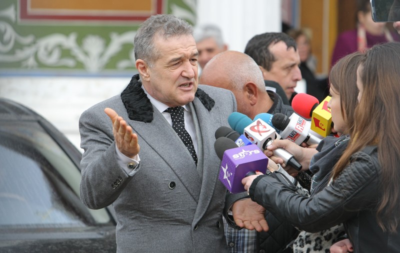 Gigi Becali, din nou după gratii? A fost pus din nou sub acuzare de procurorii DNA! ^Patronul Stelei e acuzat de mărturie mincinoasă! DOCUMENTE