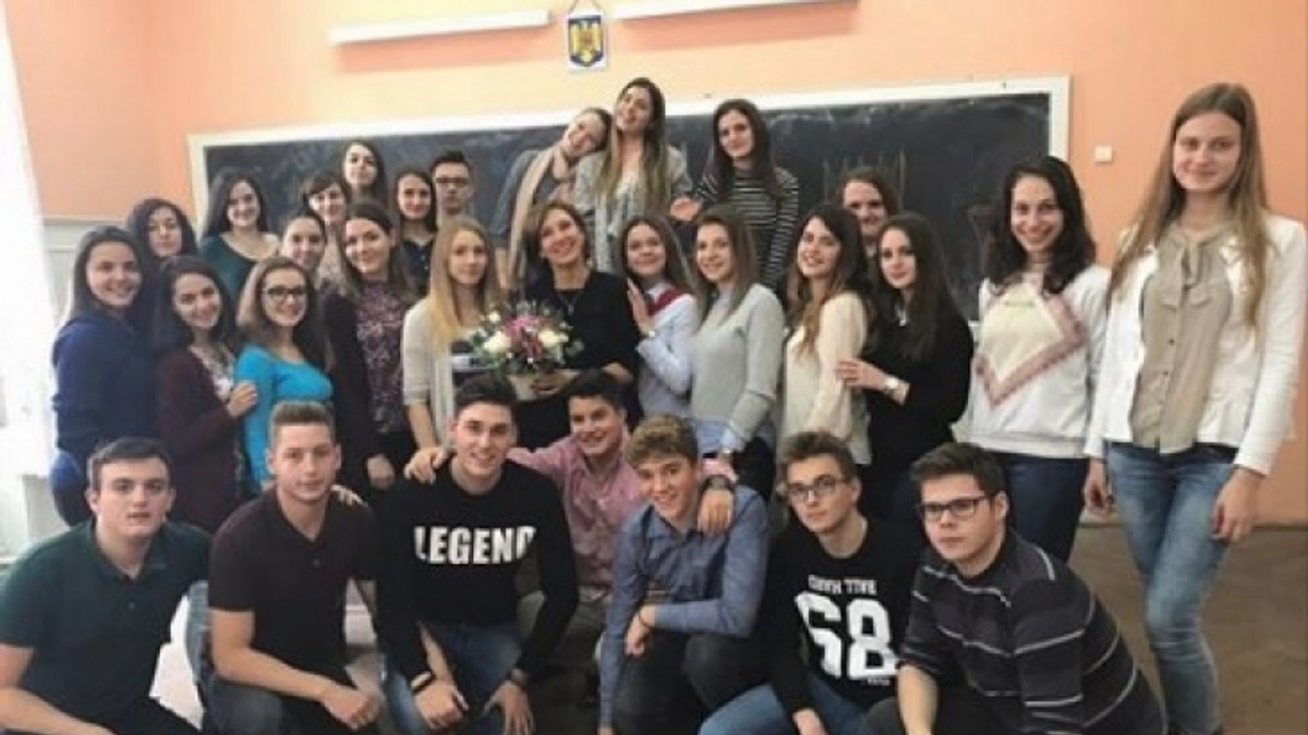 Astăzi este ziua de naștere a lui Carmen Iohannis