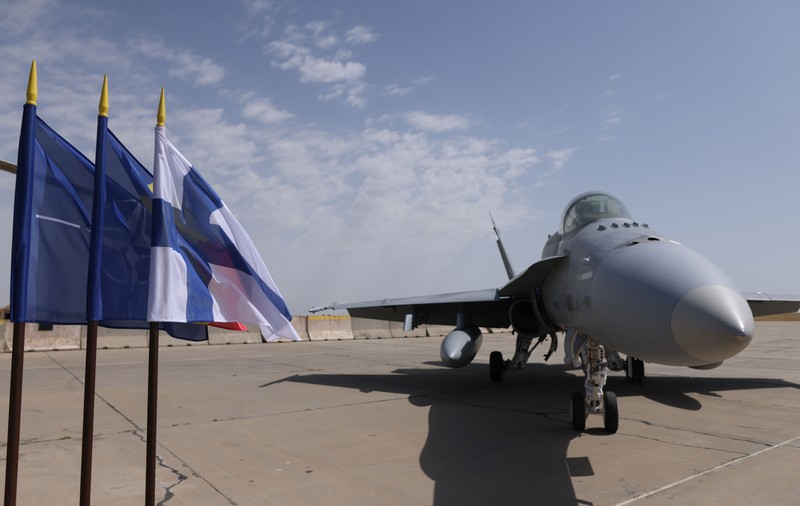 Ceremonie la baza de la Mihail Kogălniceanu. Un detașament finlandez va participa la misiuni de Poliție Aeriană alături de militarii români