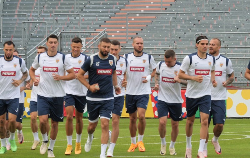 EURO 2024 | Au fost 16! Antrenament în efectiv redus, Edi Iordănescu a lăsat 10 jucători să se odihnească la hotel