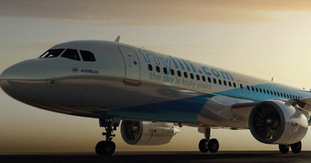 Avion al companiei Fly Lili oprit pe pista aeroportului