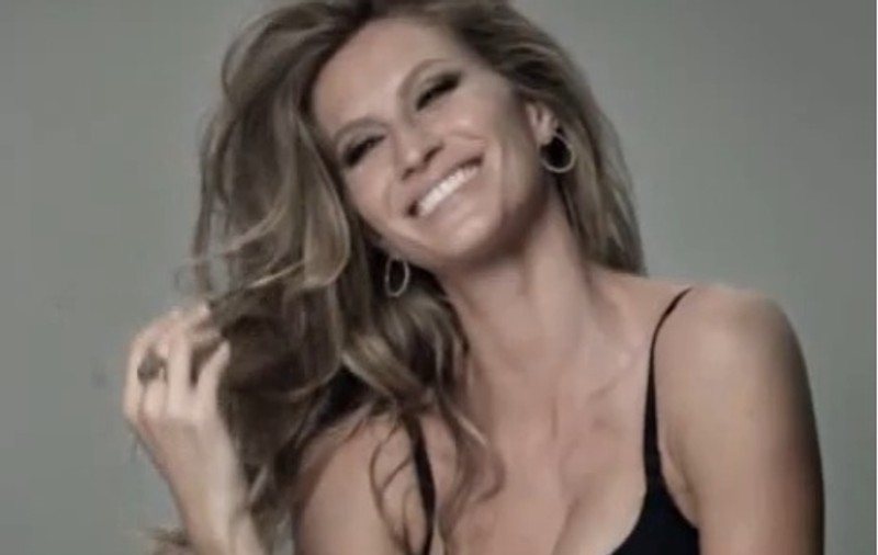 Video | Gisele Bundchen arată incredibil la 5 luni după naştere