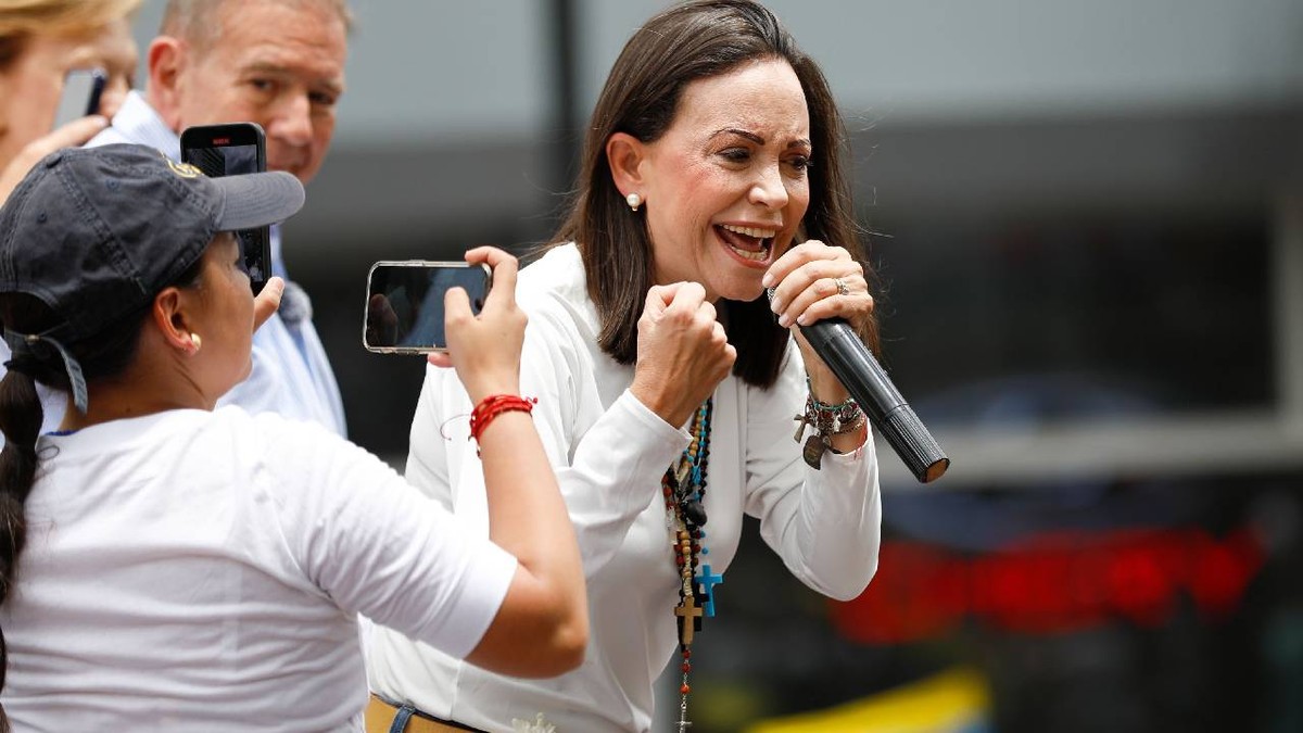 Maria Corina Machado, primită ca un star rock în Venezuela, spre ...
