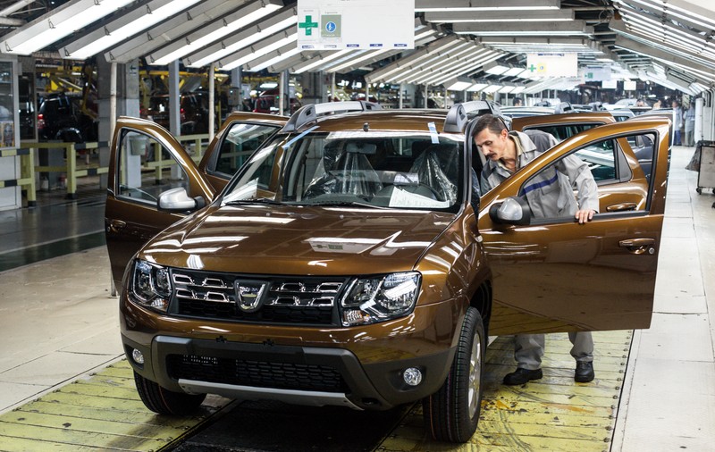 Ce procent vor avea chinezii de la Geely la Dacia. Sindicalist: „Eu am speranța că acționarul majoritar va fi tot Renault”
