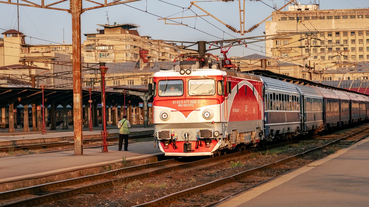 Tren in Gara de Nord din Bucuresti