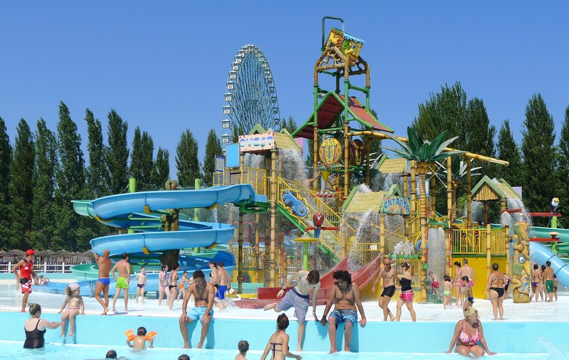 Parcurile acvatice de pe litoral cu acces gratuit pentru copii. Distracție pentru prichindei în Mamaia și Eforie Nord