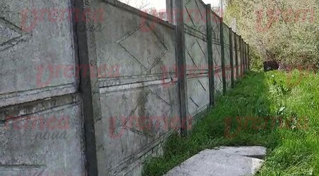Gardul din jurul stadionului Foto: Vremea Noua