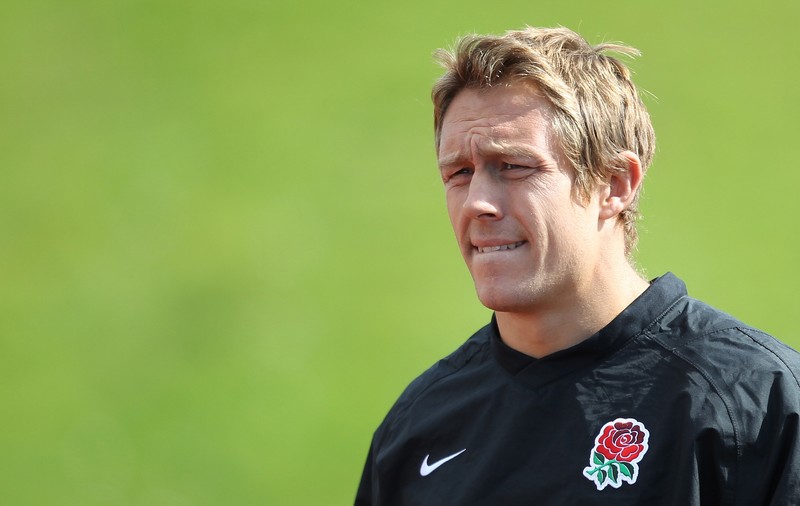 Jonny Wilkinson îi ajută pe rugbyștii lui RC Toulon la antrenamente înaintea finalei Cupei Campionilor