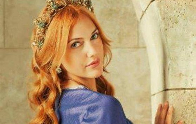 Îi place sau nu actriței Meryem Uzerli să o interpreteze pe sultana Hurrem? Vezi ce spune protagonista din "Suleyman Magnificul"