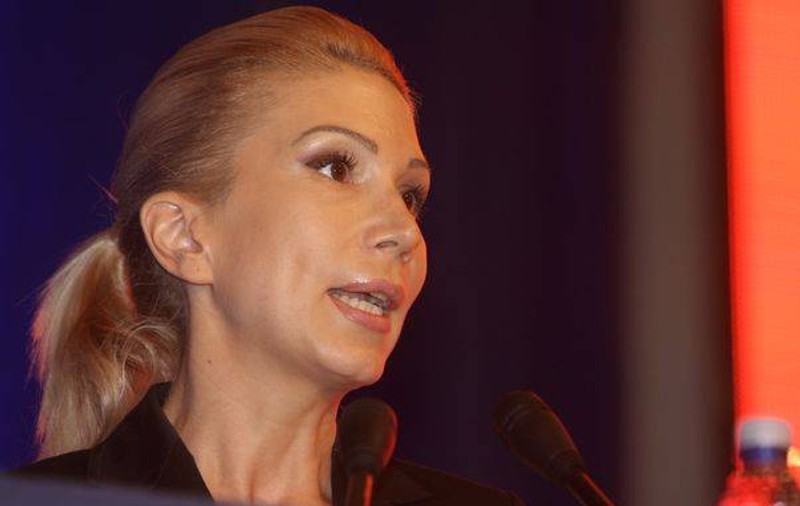 „Raluca Turcan este adulatoarea umedă a lui Vasile Blaga”. O să fii uimit cine susține asta