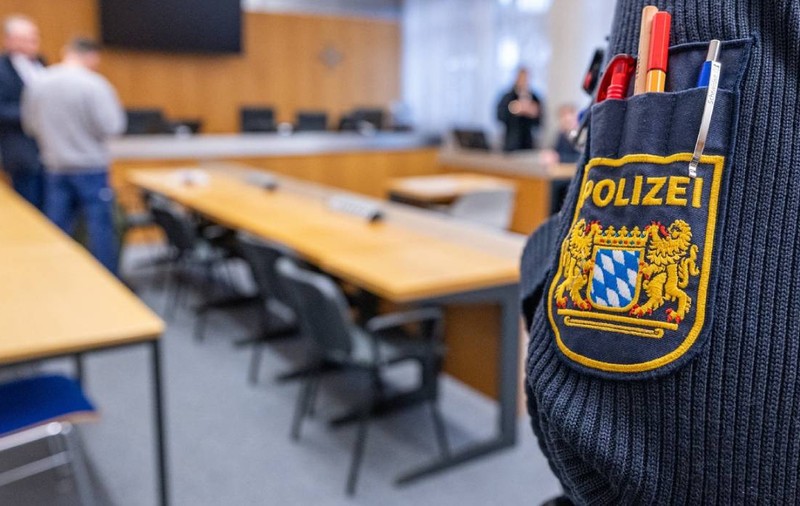 A încercat să-și otrăvească fiica de 3 ani ca să scape de pensia alimentară. Tatăl este judecat într-un caz care a șocat Germania