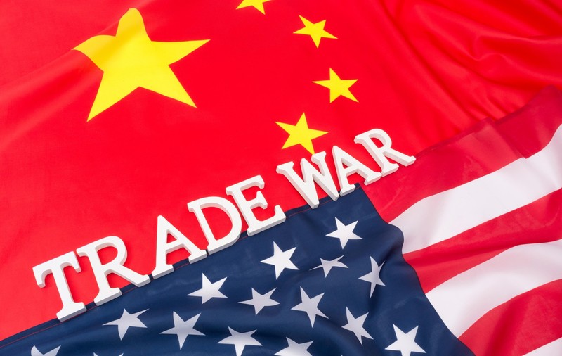 SUA și China anunță scăderea tarifelor pentru 90 de zile: bursele și prețul petrolului cresc masiv. Ce se întâmplă cu aurul