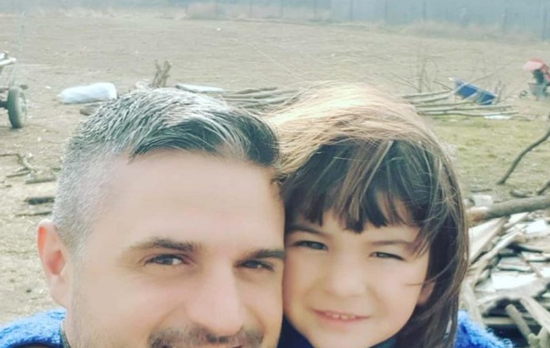 Micile prințese din hambar se vor muta într-un mic castel. Asociația ”Marius și prietenii” le va construi o casă