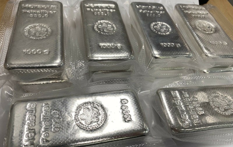 Un austriac i-a furat unchiului său 107 lingouri de argint, apoi s-a împrumutat la bancă pentru a acoperi prejudiciul